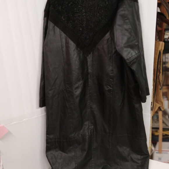 Vintage Coat OMINT APPAREL Maxie Black Leather Floral Suede Size Sm - Picture 16 of 16